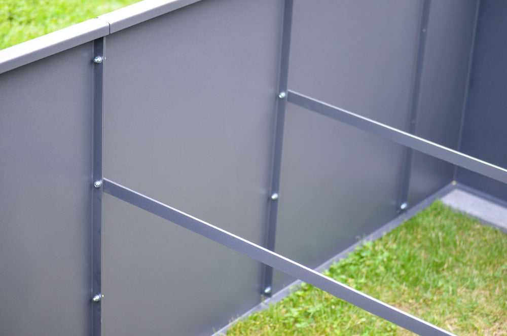 Hochbeet Monterosso Nahaufnahme unbepflanzte Innenansicht Konstruktion | Pulverbeschichtet anthrazit Hochbeet Monterosso Nahaufnahme unbepflanzte Innenansicht Konstruktion | Pulverbeschichtet anthrazit