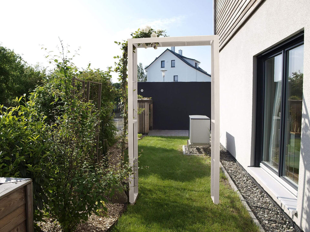 Eckiger Rosenbogen Savona aus Metall in pulverbeschichtet cremeweiß Eckiger Rosenbogen Savona aus Metall in pulverbeschichtet cremeweiß