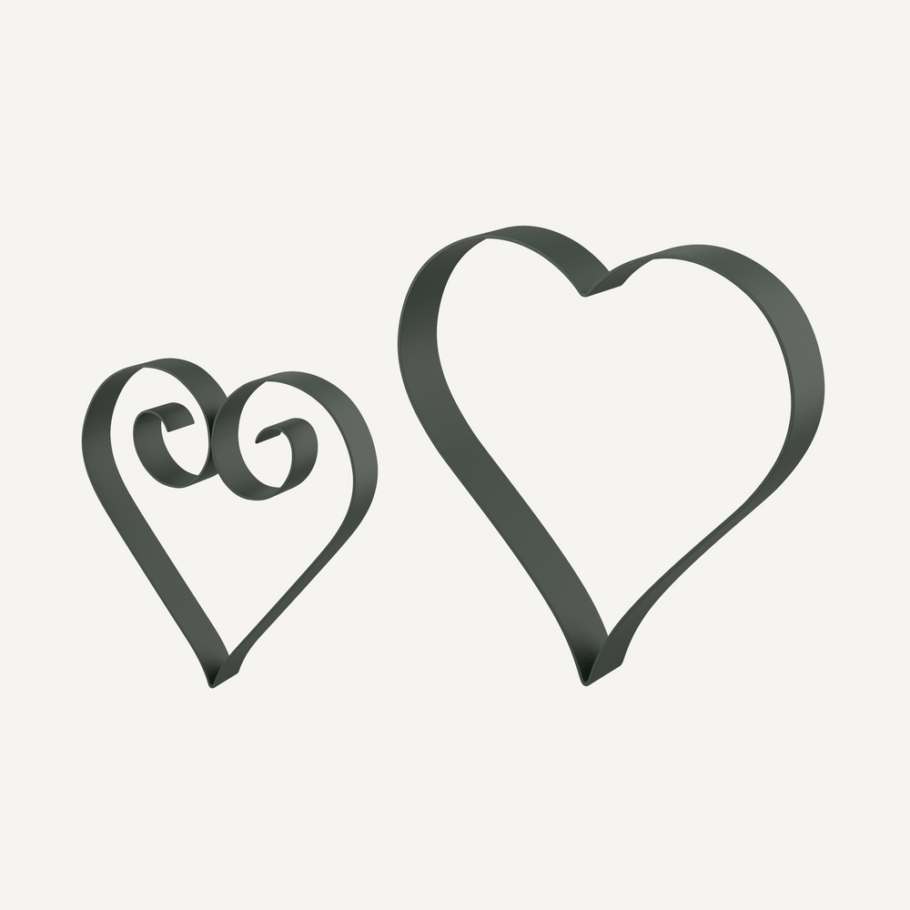 Metallherzen Vercelli und Biella im Set in pulverbeschichtet Sonderfarbe RAL 6009 Tannengrün als 3D-Modell Metallherzen Vercelli und Biella im Set in pulverbeschichtet Sonderfarbe RAL 6009 Tannengrün als 3D-Modell